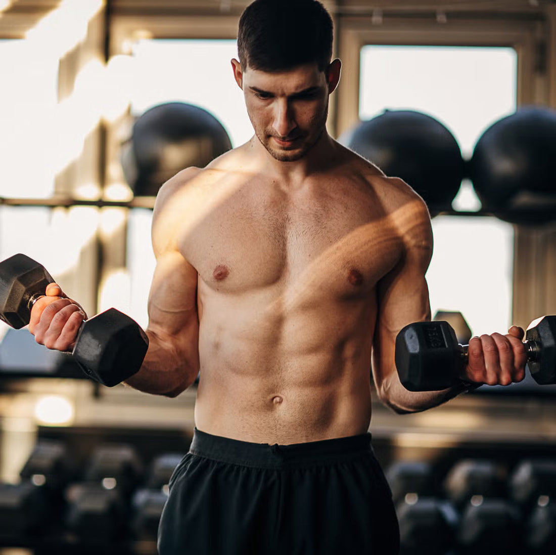 Upper Body Strength Training Routine for Men: Build Mass